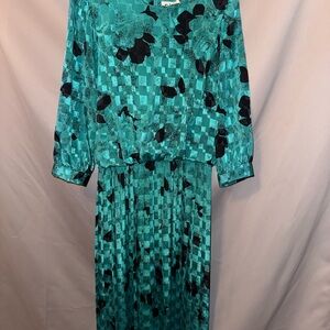 Chic Teal and Black Floral Long Sleeve Dress